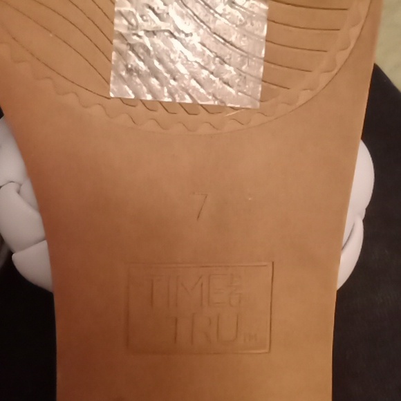 Cute sandals 😻🩴 - Picture 7 of 7